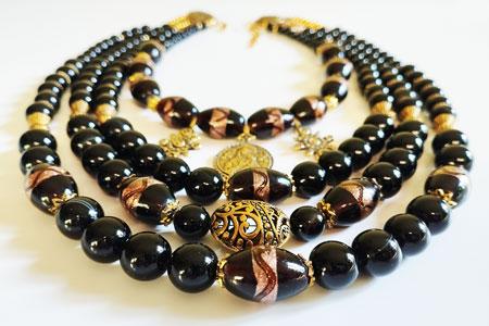 Чорний агат, намистини ручної роботи